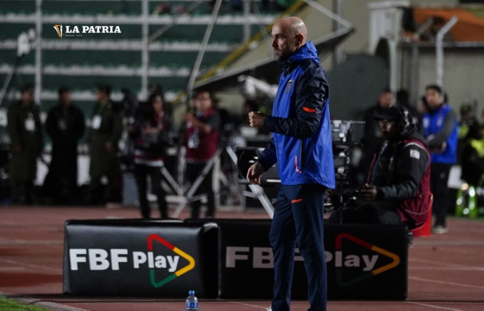 Félix Sánchez dirige con éxito a la selección ecuatoriana
