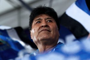 Evo Morales critica a los parlamentarios del bloque arcista