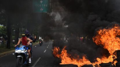 Protestas en Guatemala exigen la renuncia de la Fiscal General Consuelo Porras