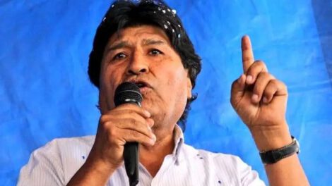Evo expresa su preocupación por la venta del litio boliviano
