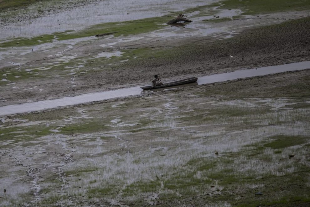 Disminución del caudal del río Negro en Brasil