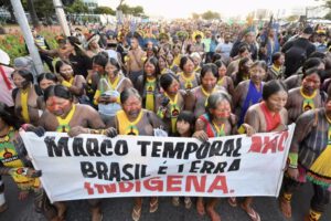 Tierra indígena en Brasil y la tesis del marco temporal