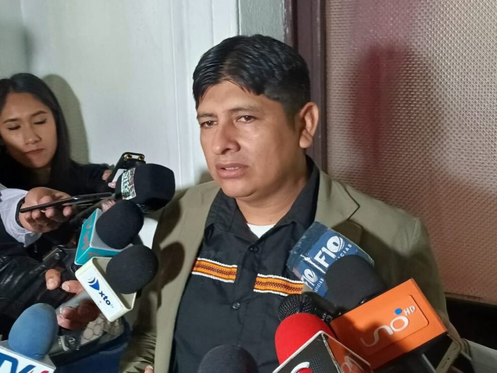 Cabildo en El Alto marca el fin político de Evo Morales