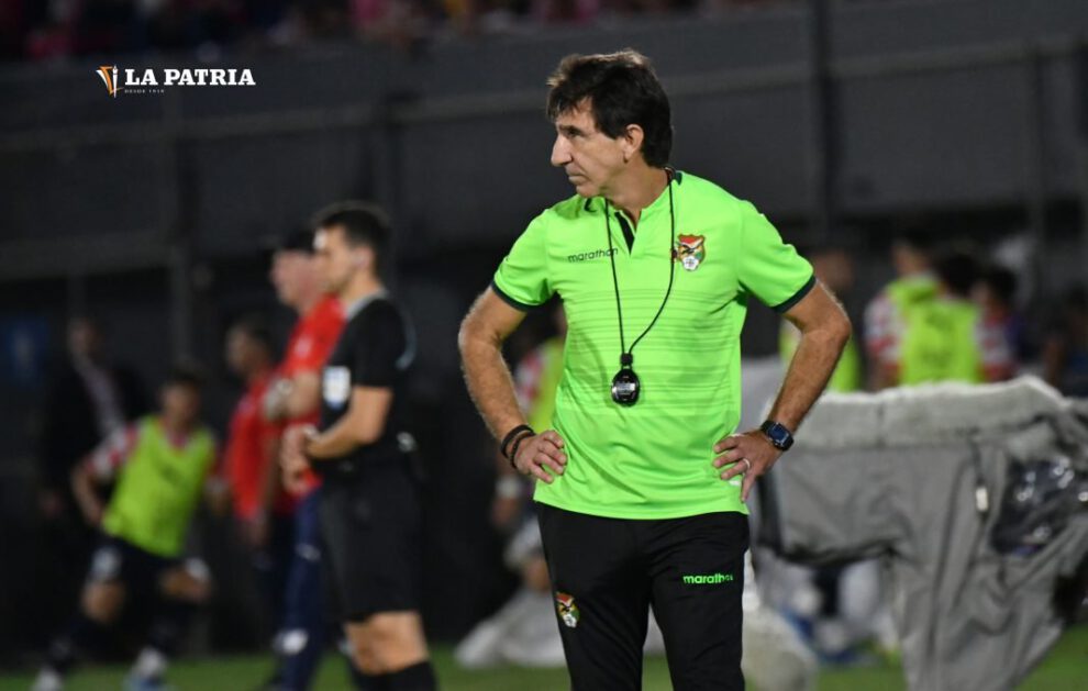 Gustavo Costas enfrenta críticas tras derrota ante Paraguay