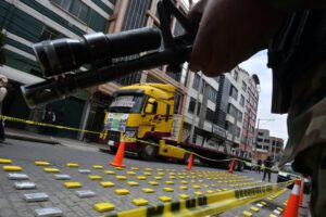 Incautan más de 200 kilos de cocaína en el peaje La Paz – Oruro