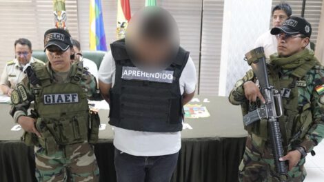 Aprehensión de Cody en la frontera con Brasil