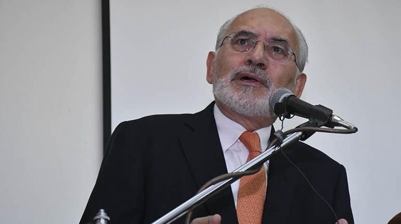 Carlos Mesa expresa su opinión sobre las elecciones nacionales de 2025