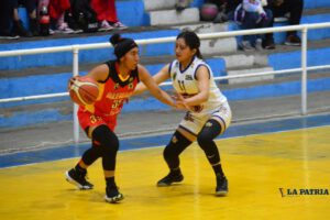 Alemán y Uriona se enfrentan en partido clave de la Libofem