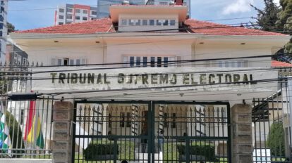 Renovación de directivas políticas por el TSE