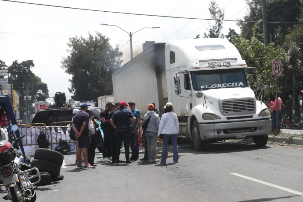 Bloqueos en Guatemala: Cuál es la situación sobre el puente El Incienso y la Bethania este 13 de octubre