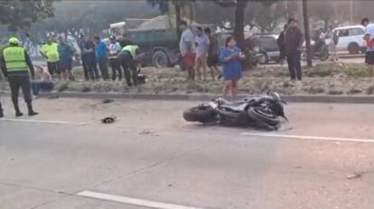 Accidente en Santa Cruz deja sin vida a motociclista