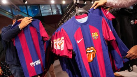 Camisetas del Barça con el logo de los Rolling Stones