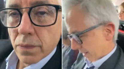 Álvaro García Linera durante un vuelo de aerolínea