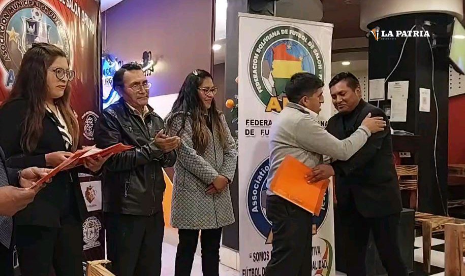 Fútbol de salón en Oruro durante el homenaje a sus 62 años