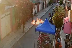Menor sufre quemaduras tras incidente con fuego en taller de motos en Cochabamba