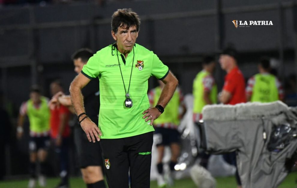 Gustavo Costas no pudo lograr buenos resultados al frente de la Verde