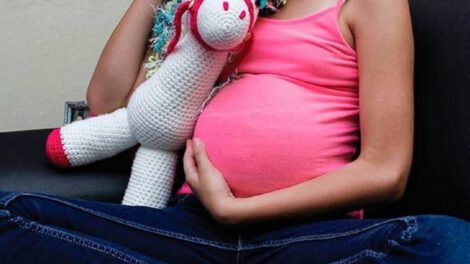 Embarazo de niña vendedora de gelatinas por agresiones sexuales