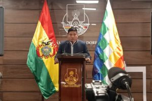 Leonardo Loza rechaza declaraciones del vocero presidencial