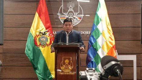 Leonardo Loza rechaza declaraciones del vocero presidencial