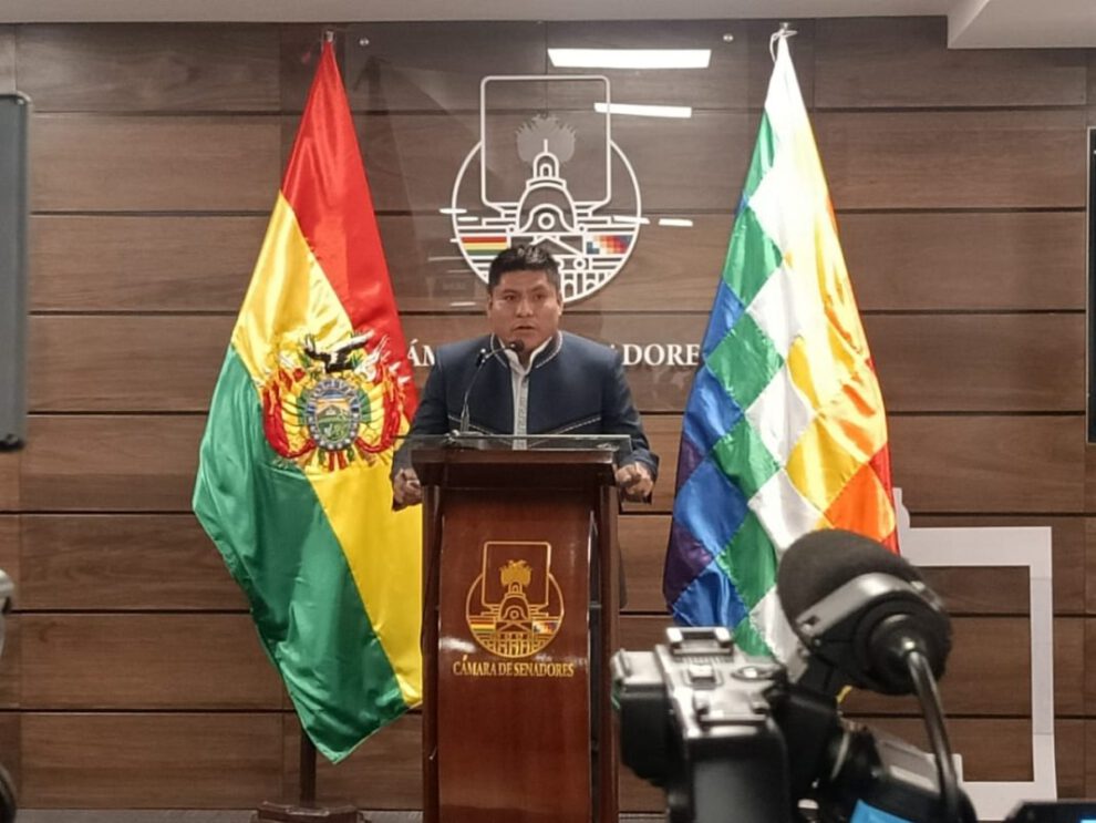 Leonardo Loza rechaza declaraciones del vocero presidencial