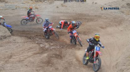 Pilotos orureños compiten en el nacional de motociclismo
