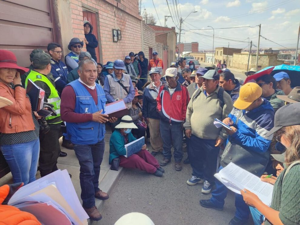 Reunión sobre transporte público en Oruro