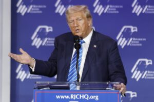 Trump culpa a Biden por el ataque de Hamás en Israel