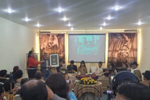 Cocani Centenario, nuevo álbum de Llajtaymanta