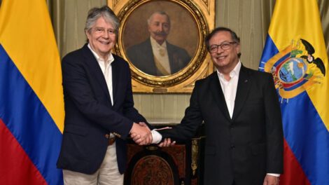 Suministro de energía a Ecuador por Colombia