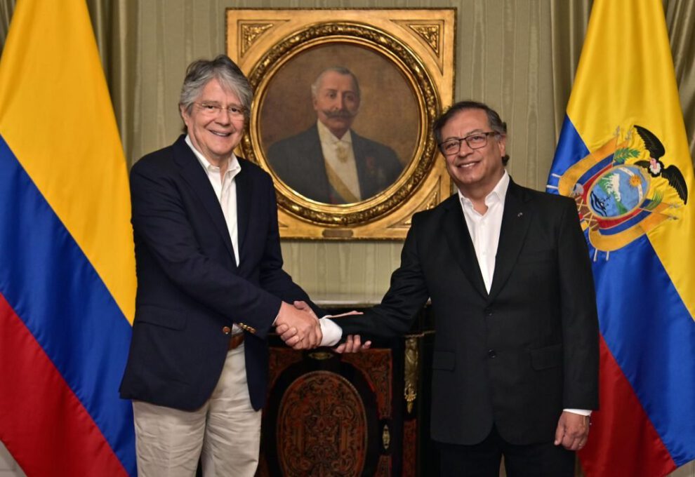 Suministro de energía a Ecuador por Colombia