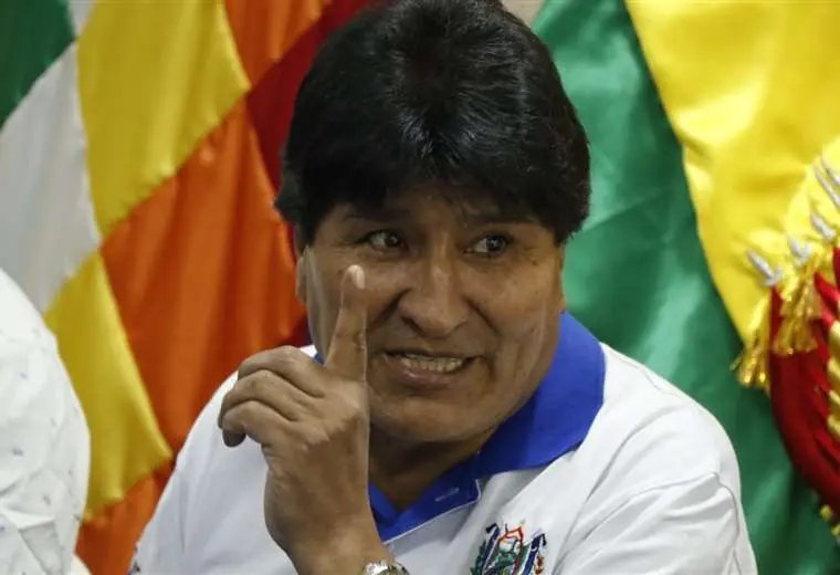 Evo Morales critica gestión de Arce