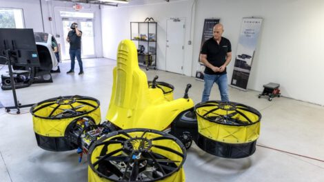 Carros voladores como solución al tráfico y la contaminación