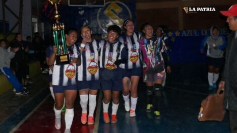 Urus 2000 campeón futsal femenino