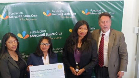 Banco Mercantil Santa Cruz premia a jóvenes emprendedores