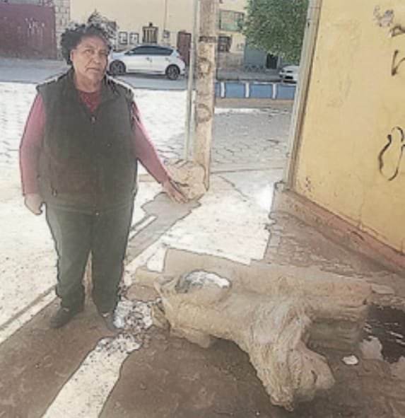 Derriban monumento histórico en Huanuni