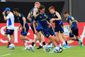 El jugador Edinson Cavani durante un entrenamiento del equipo de Boca Juniors en la Copa Libertadores