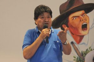 Evo Morales denuncia corrupción y narcotráfico