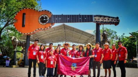 Oruro dice presente en el Festival del Charango Aiquile 2023