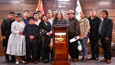 Recusación de vocales del TSE por juristas del MAS
