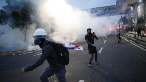 Protestas en Panamá contra el contrato con Minera Panamá