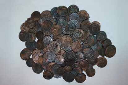 Hallazgo de monedas de bronce del siglo IV en aguas italianas
