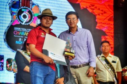 Delegación orureña logra premios en el Festival del Charango Aiquile 2023