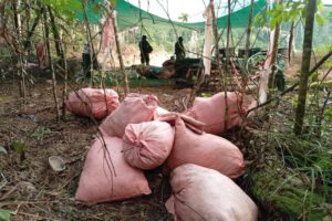 90 kilos de pasta base de cocaína húmeda