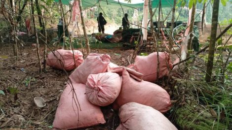 90 kilos de pasta base de cocaína húmeda