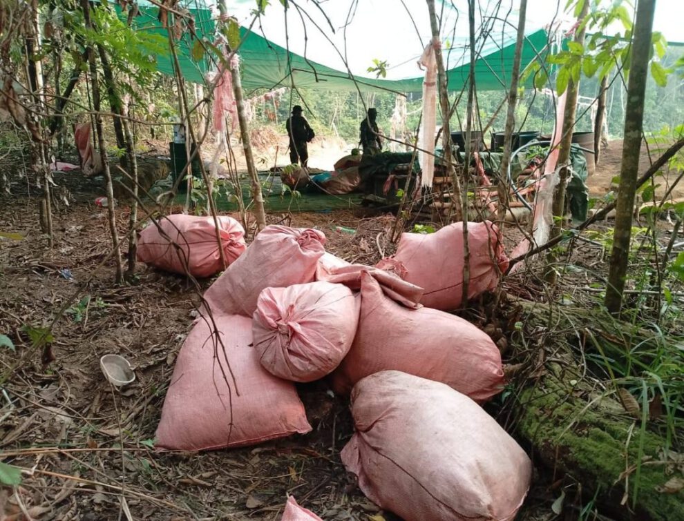 90 kilos de pasta base de cocaína húmeda