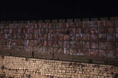 Ceremonia en el Muro de las Lamentaciones honra a las víctimas del ataque de Hamás