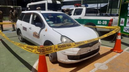 Robo agravado de accesorios de vehículo