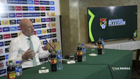 Antonio Carlos Zago confía en revertir la mala racha de la Selección de Bolivia
