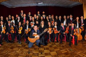 Marcos Puña y la Orquesta del IFA María Luisa Luzio cautivan con un apasionante concierto
