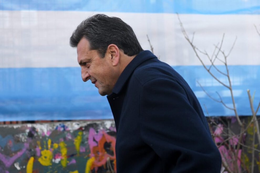 Debate presidencial en Argentina entre Sergio Massa y Javier Milei